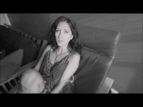 CLARA LOFARO - Push [Official Music Video]