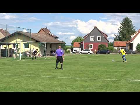 Strafstoß zum 2 : 2    SG Wehre / Klein Döhren - TSV Lengde   26.05.2024