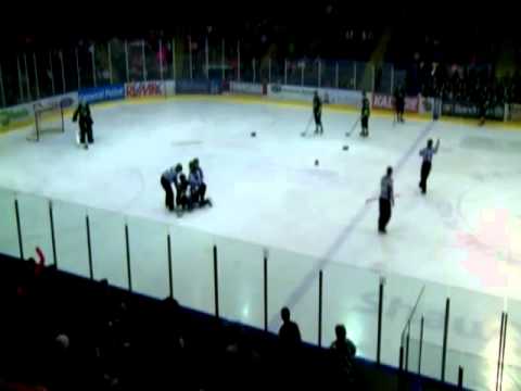 Aaron Irving vs Jonathon Martin