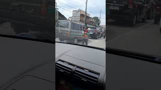 Download lagu KASIHAN, seorang ibu mengemis sambil gendong anak kecil.. mp3