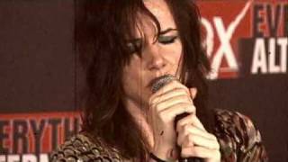 99X - Live X - Juliette Lewis - &quot;Ghost&quot;