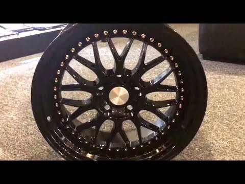 ESR - SR01 Gloss Black w/ Gold rivet