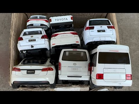 Box of realistic diecast model crs collection,tesla,toyota,KIA,
