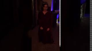 Download lagu The Princess in a Red Velvet Dress, Twerking. mp3 Download lagu The Princess in a Red Velvet Dress, Twerking. mp3