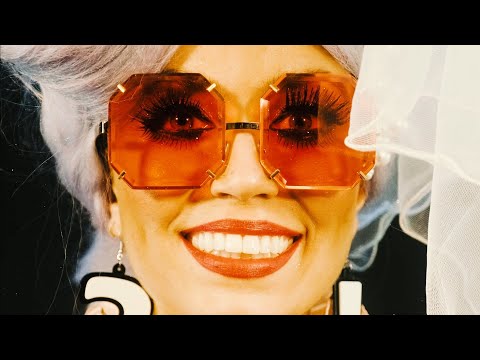 Amanda Digón - Desmadurar (Videoclip Oficial)