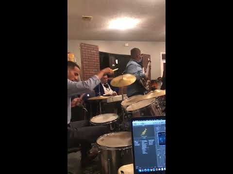 Musicos tocando songo 😲🔥🥁🎸🎹