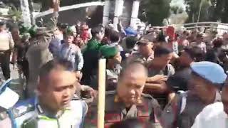 Download lagu Ricuh, Demo HMI di Pintu Gerbang Pemkab Subang mp3