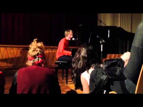 Tilman singt Grace Kelly von Mika - Schillergymnasium Berlin