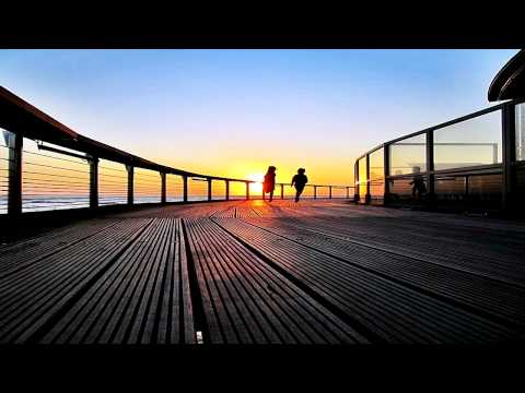 Toby Hedges - Chasing The Sun