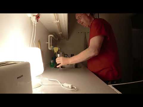 MongoTV_12474 - Vil Cykle Til LIDL og NETTO Sent SØNDAG AFTEN - Køber COLA - SLIK - BRØD