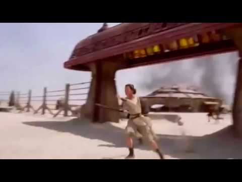 Star Wars: The Force Awakens (Clip 'Rey and Finn Escape')