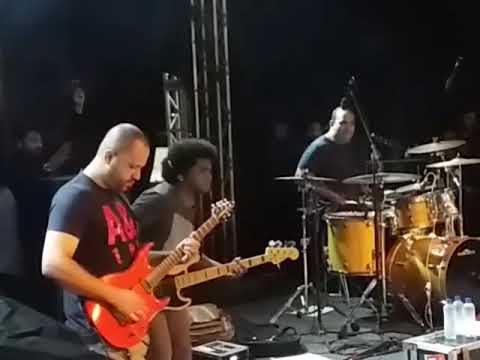 Fernanda Brum - ELE É SANTO - Dedy Coutinho bass e cia