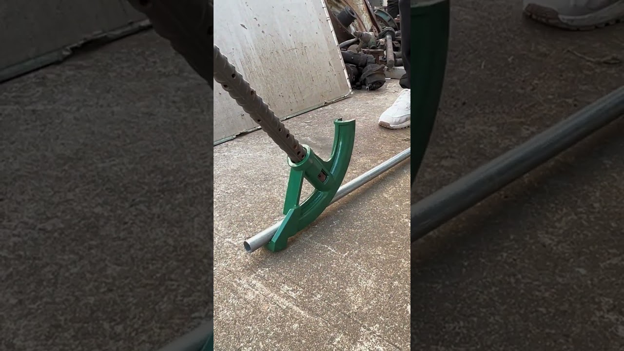 The manual pipe bender is so convenient #good tools to share #convenient and practical