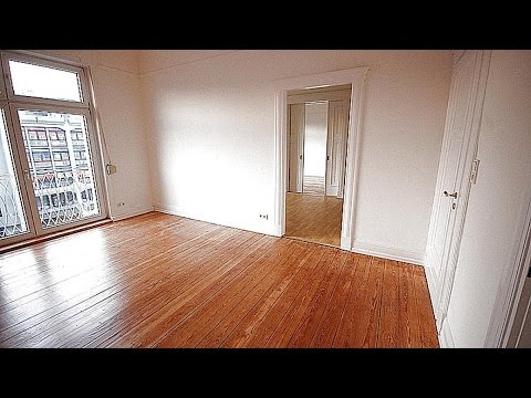 4-Zimmer-Altbauwohnung mit Balkon Innenstadt