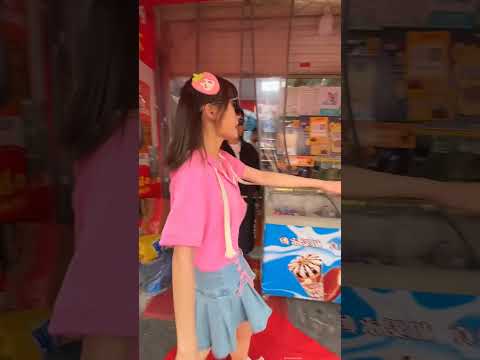 This beggar found out that the girl was richer than him but the truth surprised him #shortsvideo