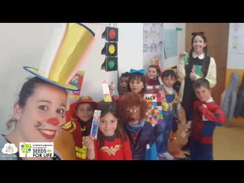 IML La Zubia convierte su academia de inglés en un cuente viviente por el Día del Libro