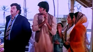 Download lagu Amitabh Bachchan Amjd Khan की शादी हो गयी ये सुनके उसकी पिटायी करता है mp3