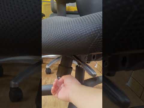 外套不能披在椅背