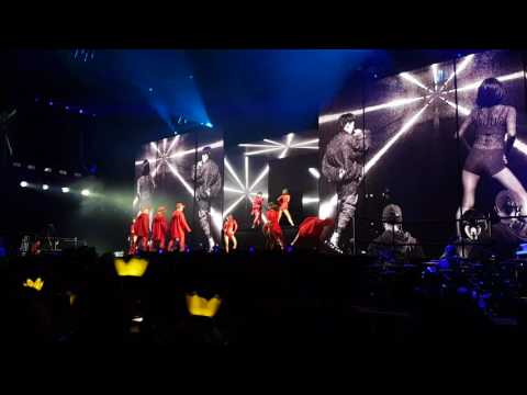 G-Dragon - Breathe (브리드) at Sydney, Australia concert.