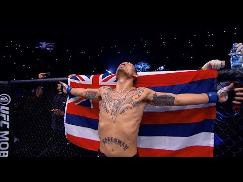 Fighters React To Savage Fight Between Max Holloway And Brian Ortega