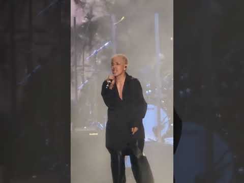 "Saat Ku Idamkan" - Datuk Amy Search Live @ Konsert Amy Magic, 26.04.2025