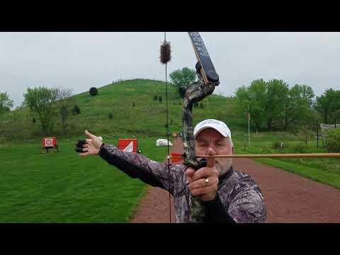 BARE BOW at 70m (78 yds): BULLSEYES !...