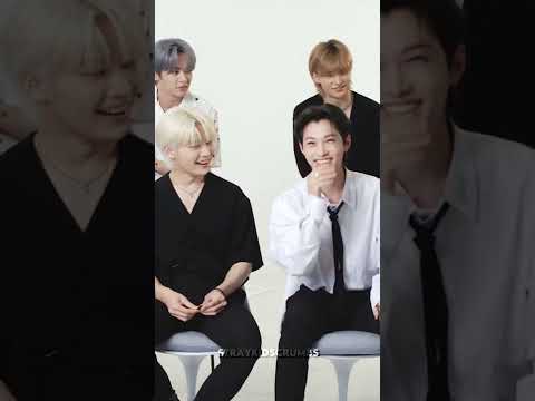 Felix's deep voice vs high notes