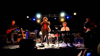 AG Silver featuring MC3PO - Hold On