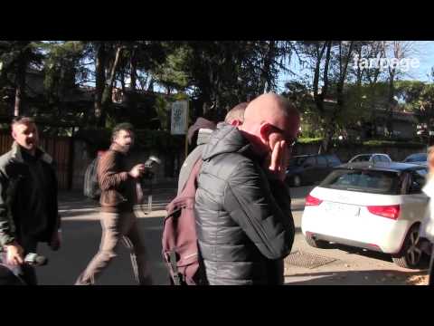 Raf ricorda l'amico Pino Daniele e si commuove