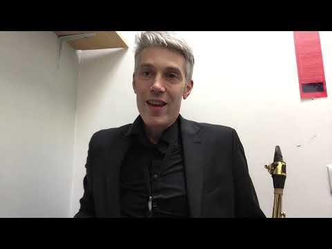 How to play the chromatic scale on saxophone properly