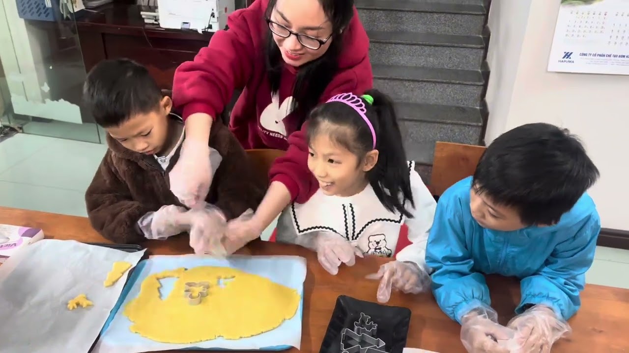 Workshop trang trí bánh và làm thiệp tại GOLD TIME WORK