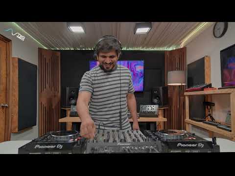 Recalde DJ set | Two Waves Studio
