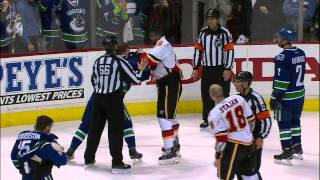 Gotta See It: Flames & Canucks brawl to end Game 2