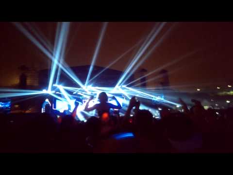 AVB playing Shogun - Erhu at ASOT 650 KL