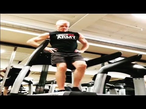 Knees Over Toes Guy" Backwards Dead Treadmill Actionの一部を取得 ???? (Getting Some Of That "Knees Over Toes Guy" Backwards Dead Treadmill Action ????)