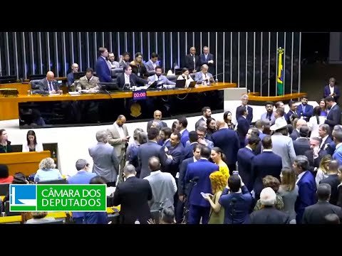 Câmara aprova projeto contra tarifas de outros países - 03/04/2025 #DiretodaCâmara
