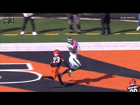 Fields and Tyler Johnson team up on TD score