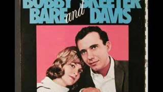 Bobby Bare &amp; Skeeter Davis - We&#39;ll Sing In The Sunshine