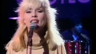 Blondie - (I’m Always Touched By Your) Presence Dear (Live - OGWT 1978)     Debbie Harry  - 1978