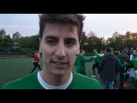 Sebastian Stüber, Spieler des TuS Reinsfeld, nachdem der Titel geschafft war