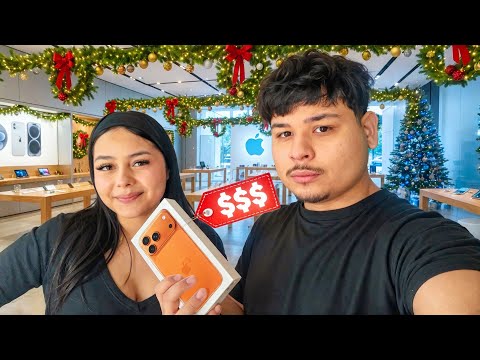 SURPRISING MY GF w/ THE NEW IPHONE | CHRISTMAS VLOG 🎄