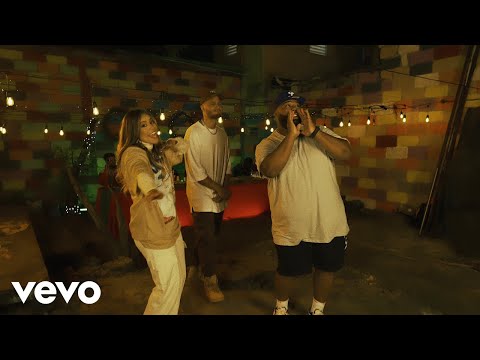 Angie Rose, Ekos, Townix - Es Navidad (O Holy Night) ft. Omy Alka