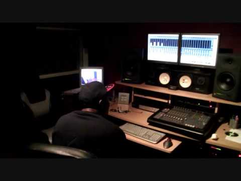 Kobe Honeycutt aka Ko Killa on Drumma Boy beat (In the Studio)