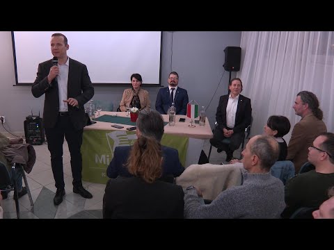 Kecskeméten tartott fórumot a Mi Hazánk Mozgalom elnöke