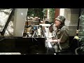 Azis meski t'lah jauh cover (kla project)
