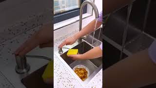 Soap dispenser Kitchen sink dishwashing liquid press