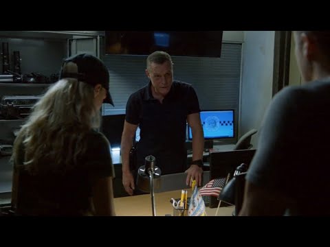 Chicago PD 10x01 (6) Voight, Upton and Halstead clear the air