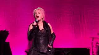 Cyndi Lauper sings “girls just wanna have fun” home for the holidays 2017