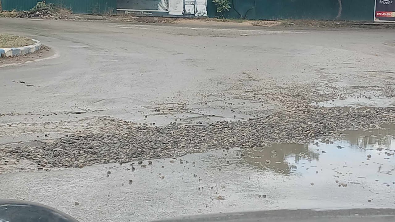 Արարատ քաղաքի փողոցները քարուքանդ վիճակում են