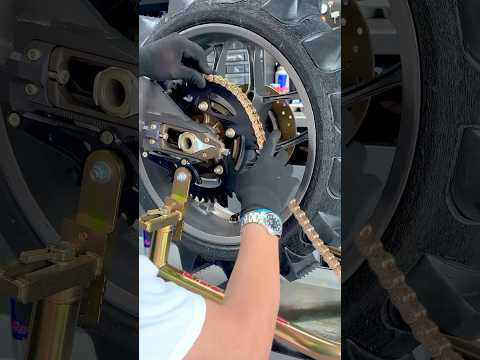 Fresh chain and sprockets for the R1. #garage93 #bikebuild #r1 #r1m #aaroncolton #superbike